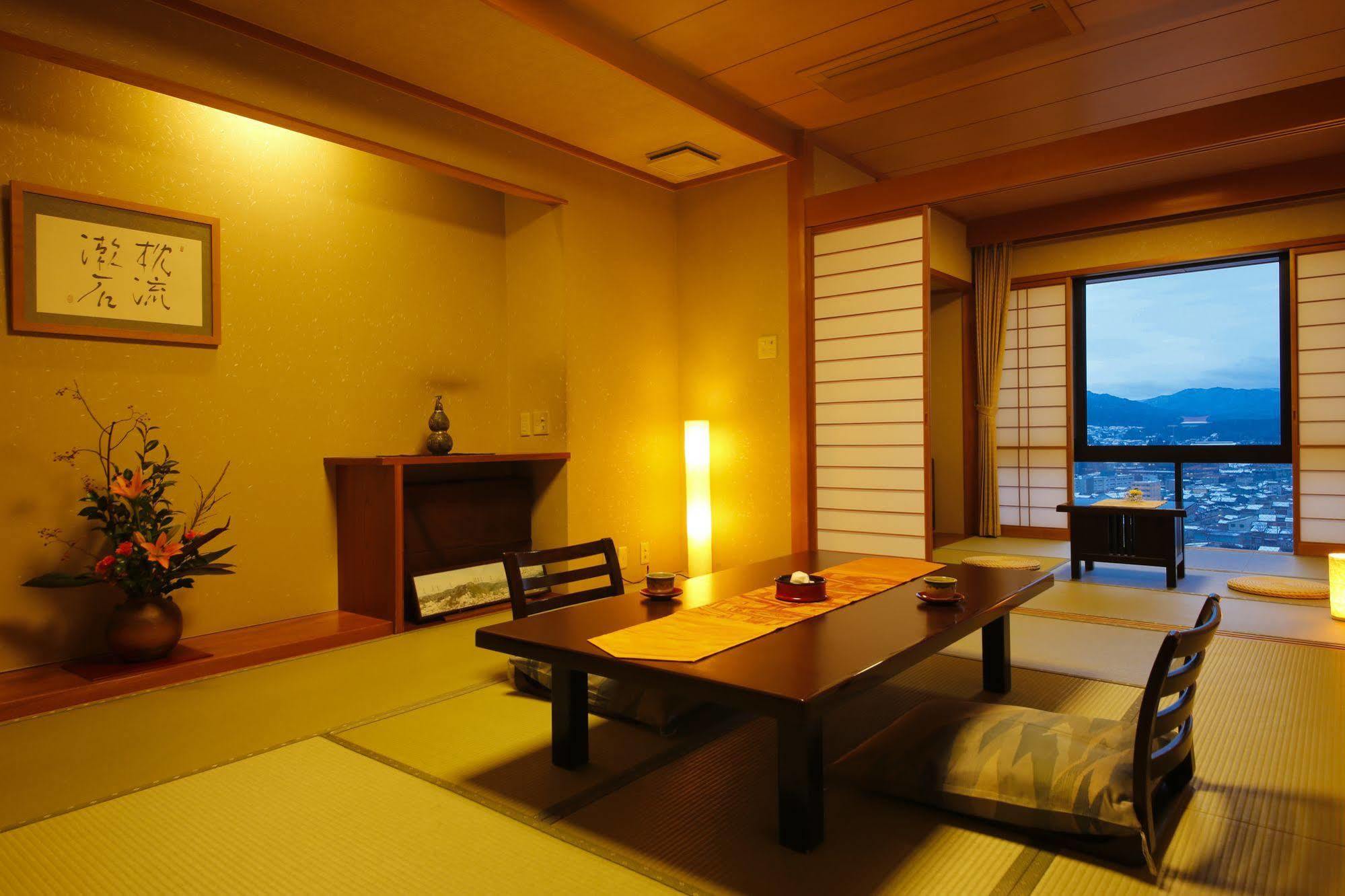 Takayama Kanko Hotel Zewnętrze zdjęcie